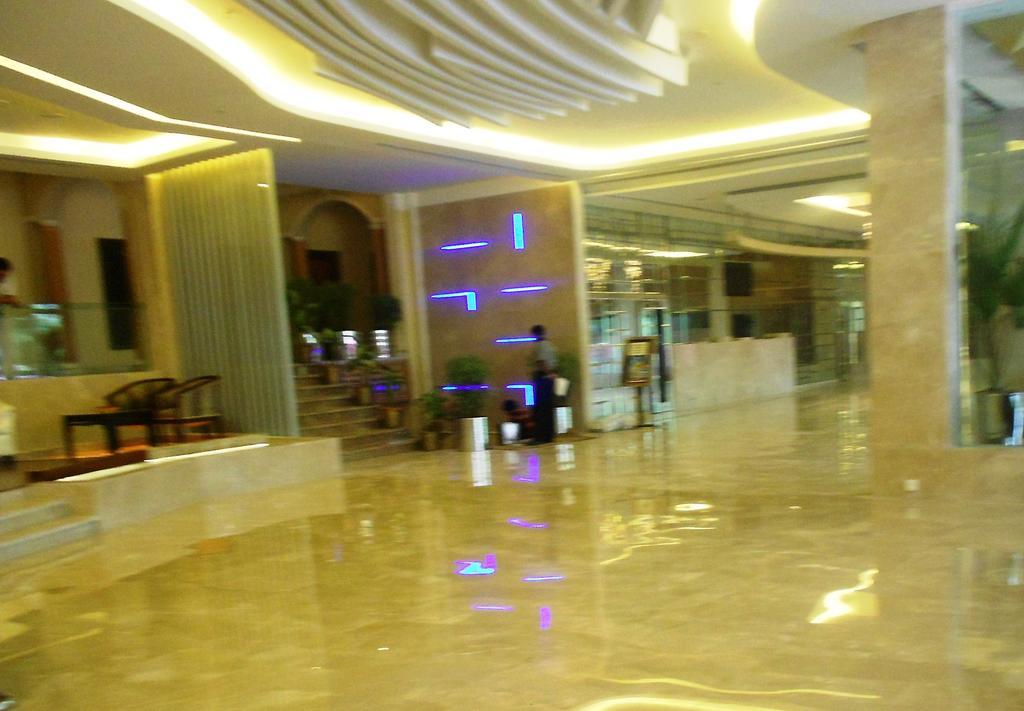 Hotel Babylon International Rāipur Стая снимка