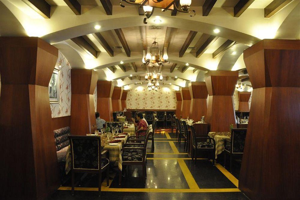 Hotel Babylon International Rāipur Екстериор снимка