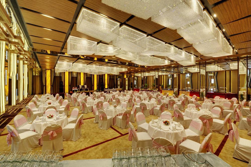 Hotel Babylon International Rāipur Екстериор снимка