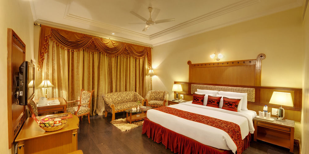 Hotel Babylon International Rāipur Екстериор снимка