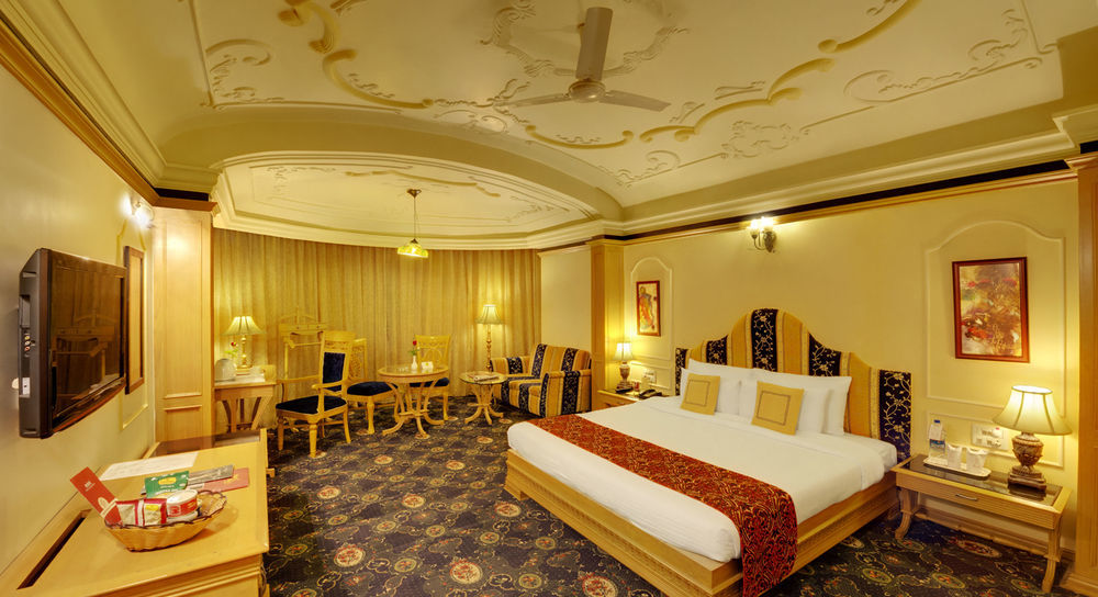 Hotel Babylon International Rāipur Екстериор снимка